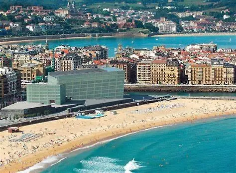 San Sebastian Playa Zurriola - 500 Meters To Zurriola Beach And Size 90M2 -No Party At Home- 0*, San Sebastian Spain
